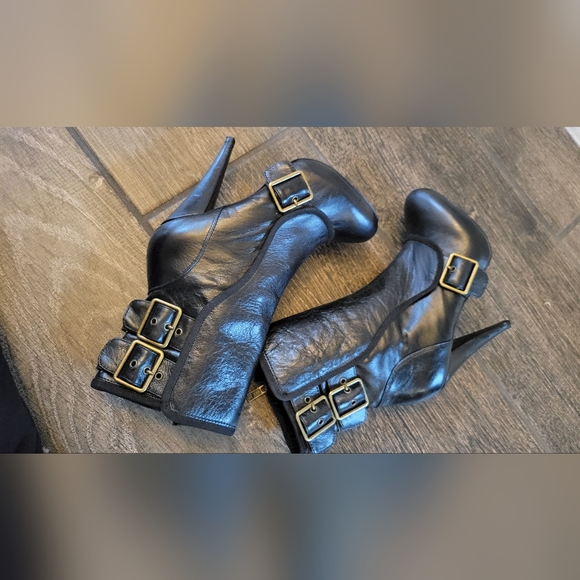 Aldo Black Buckle Woman's Steletto boots / Size 36 (5.5 US) - Picture 2 of 5